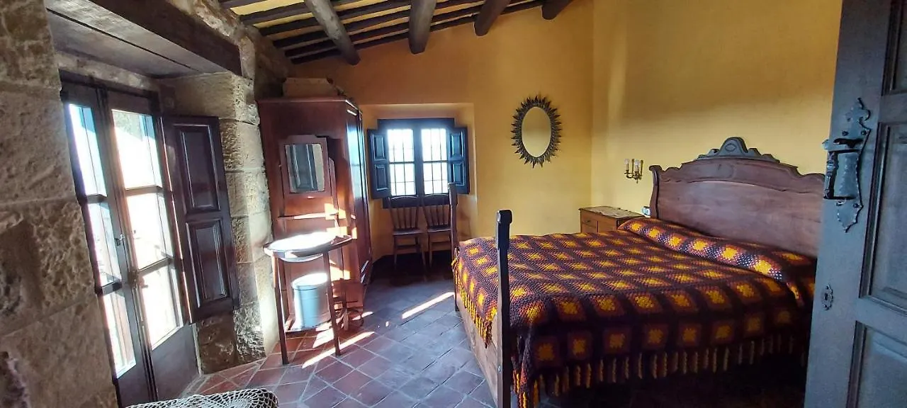 Castell De Llaes Villa 0*,